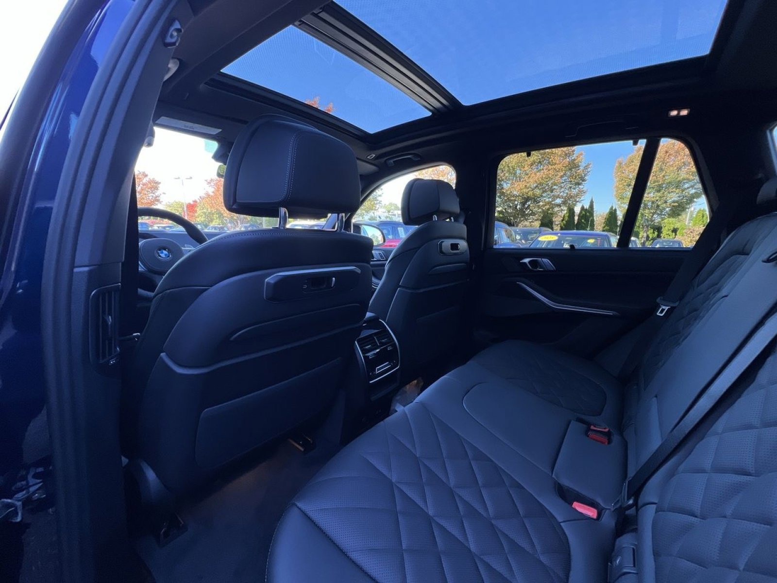 New 2026 BMW X5 M60i image 23