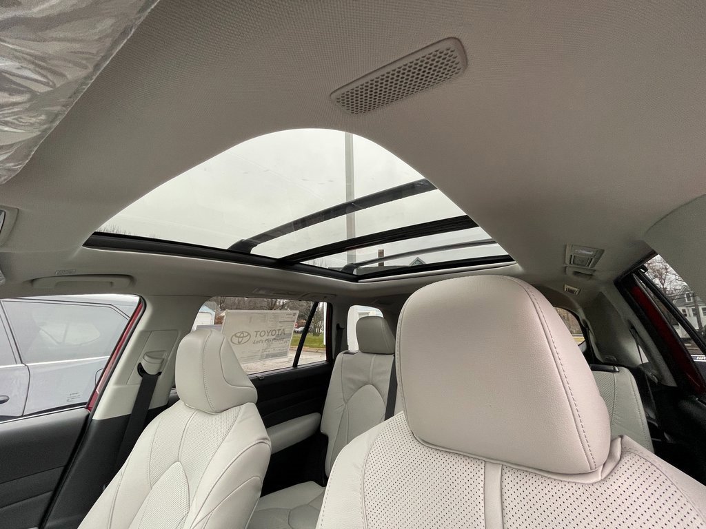 New 2026 Toyota Grand Highlander Limited image 6