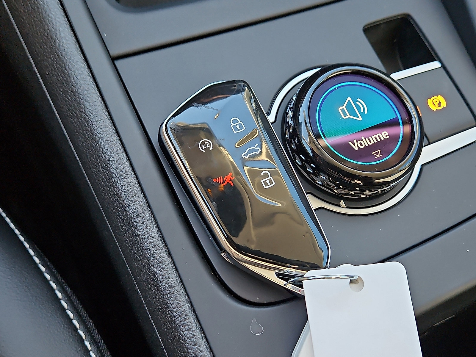 New 2026 Volkswagen Tiguan SE image 21