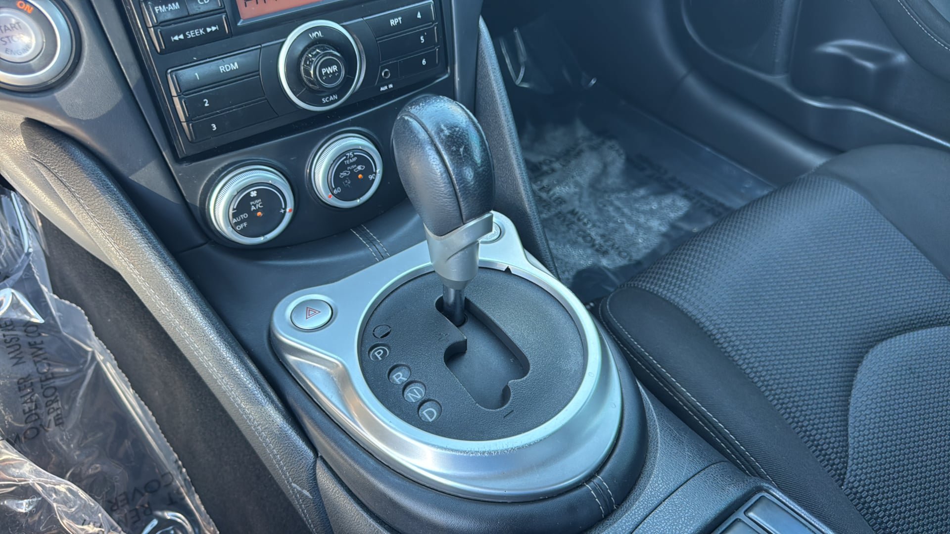 Used 2013 Nissan 370Z Coupe RWD image 23