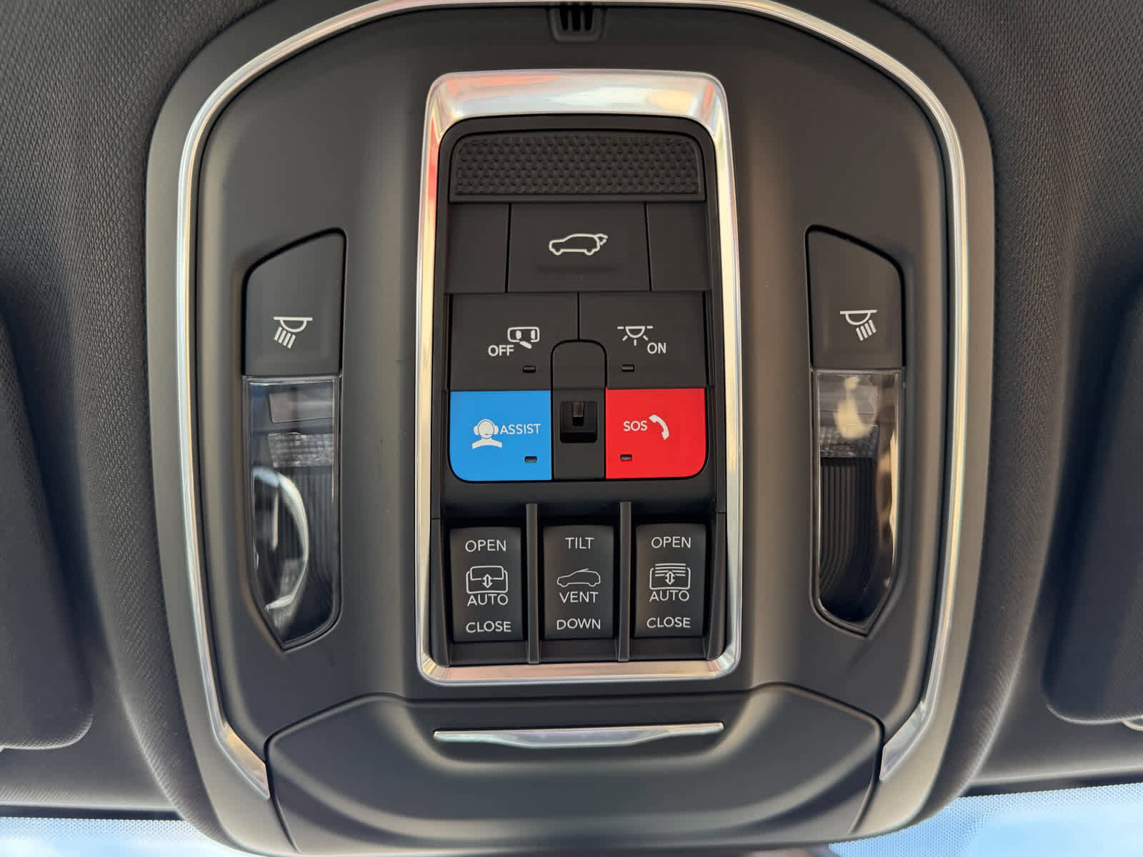 New 2025 Jeep Grand Cherokee L Limited w/ Luxury Tech Group II image 23