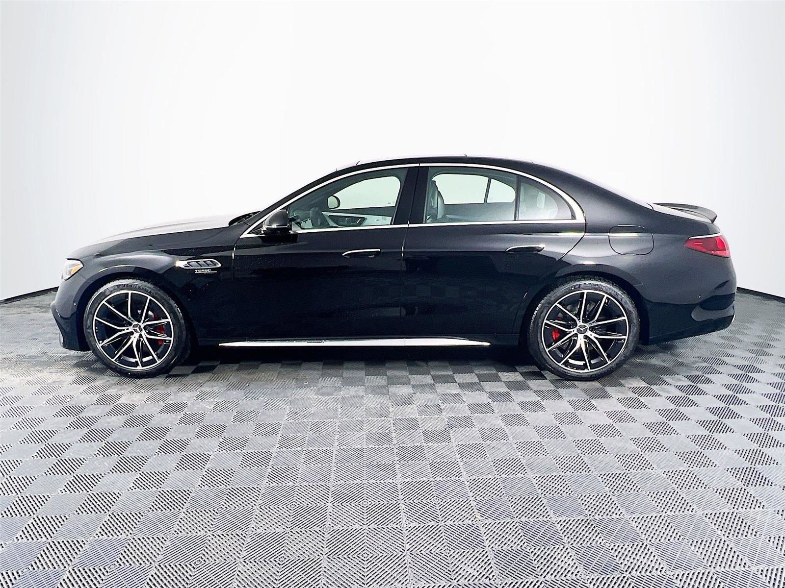 New 2026 Mercedes-Benz E 53 AMG e 4MATIC Sedan image 3