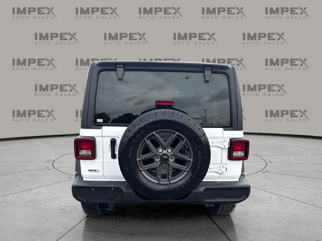Used 2025 Jeep Wrangler Unlimited Sport AWD/4WD image 4