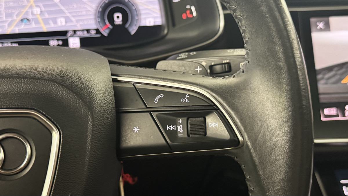 Used 2020 Audi Q8 Premium Plus w/ Premium Plus Package AWD/4WD image 18