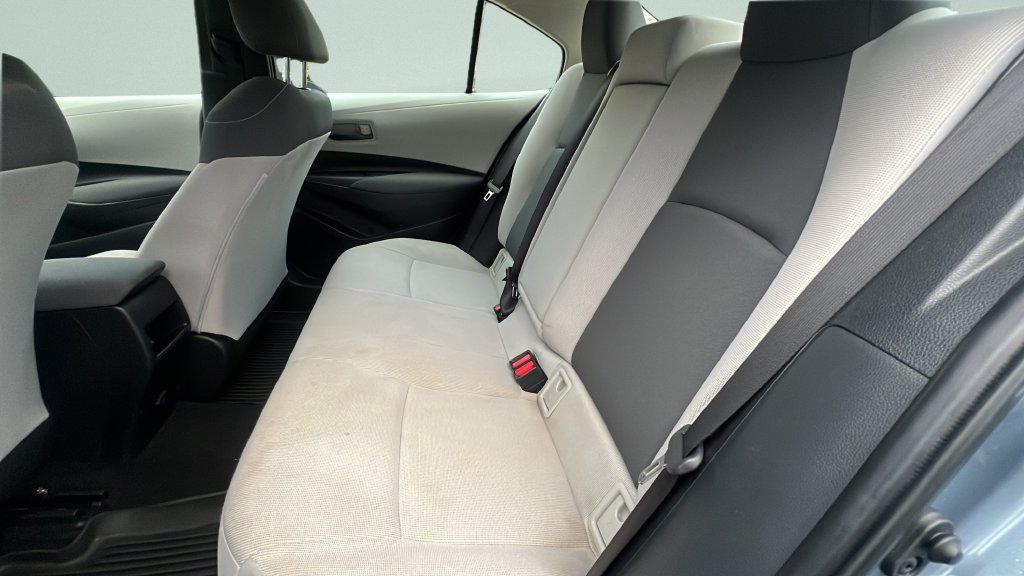 Used 2022 Toyota Corolla LE FWD image 9