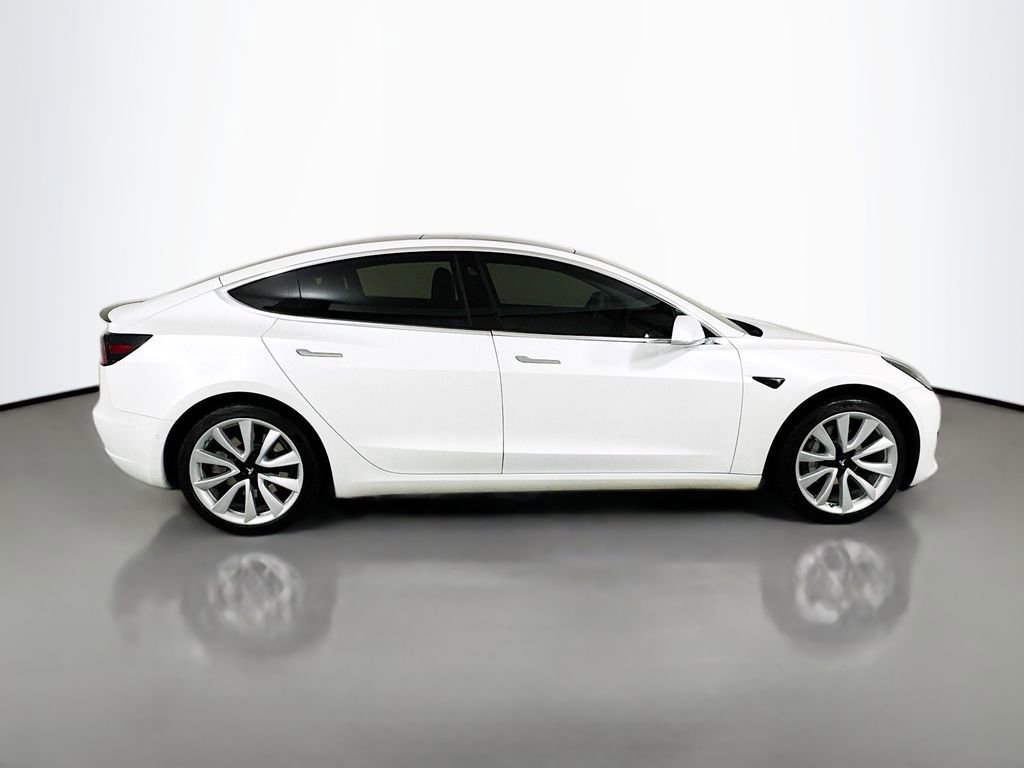 Used 2018 Tesla Model 3 Long Range image 9