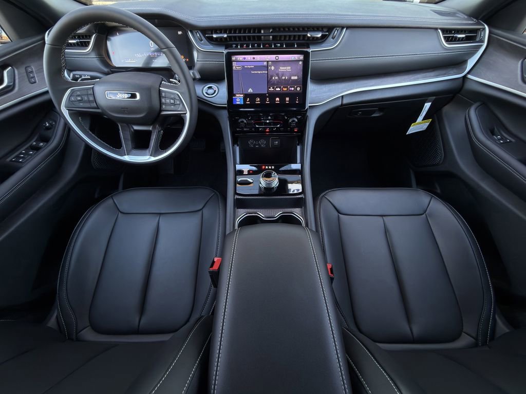 New 2025 Jeep Grand Cherokee Limited AWD/4WD image 10
