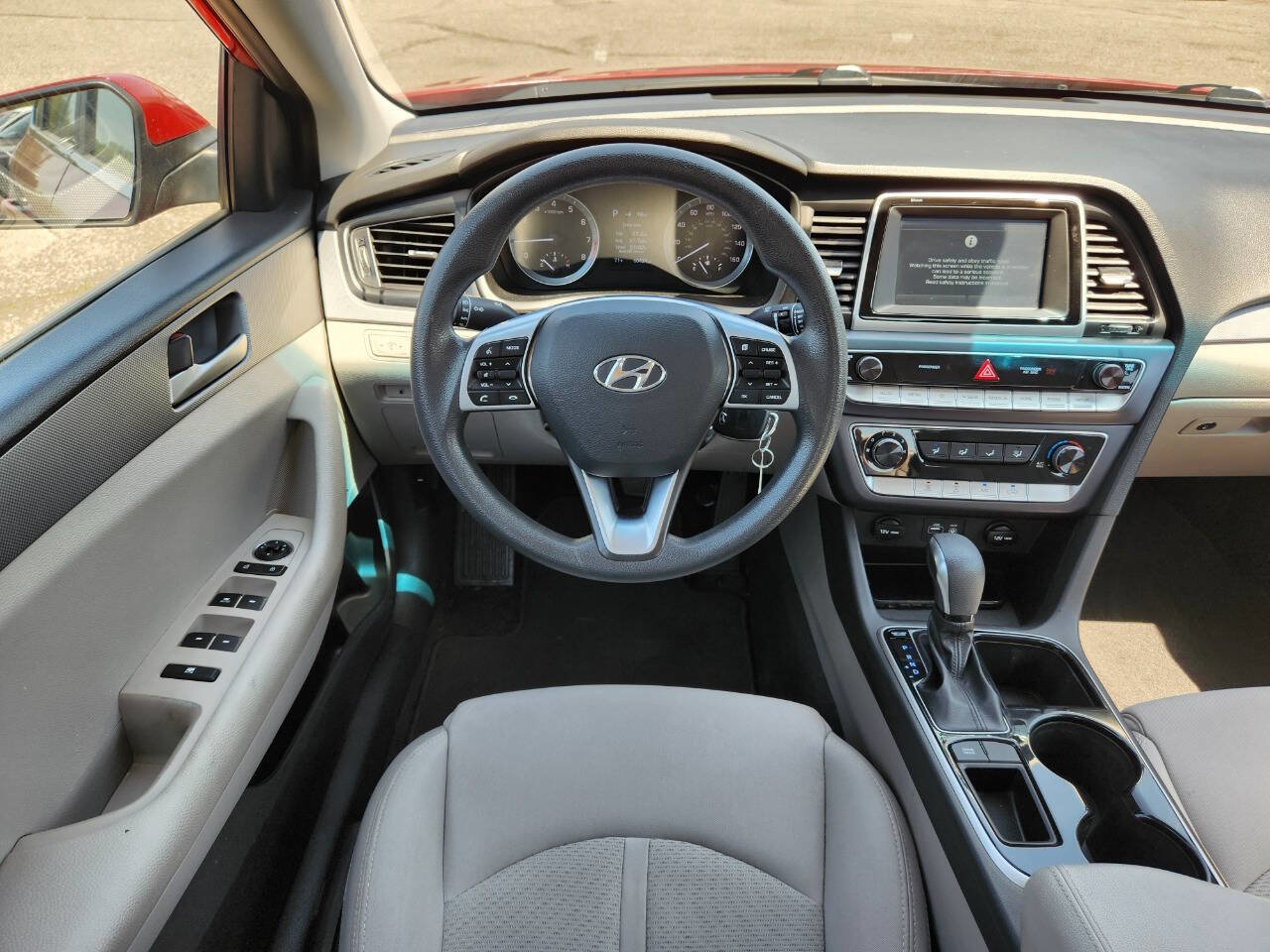 Used 2019 Hyundai Sonata SE image 15