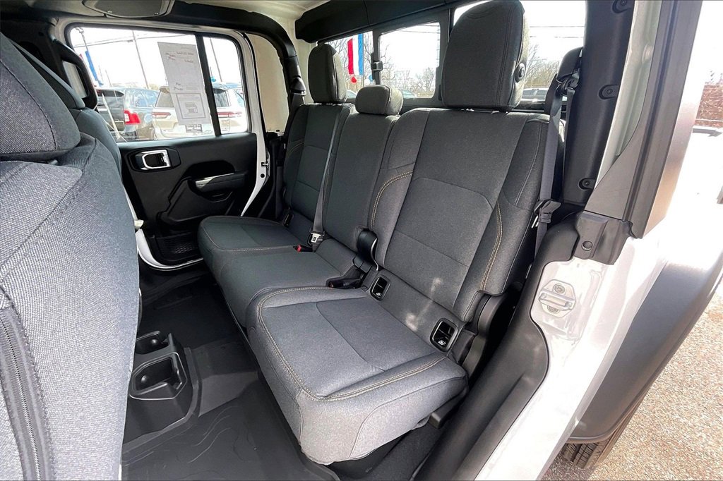 New 2026 Jeep Gladiator Sport image 10