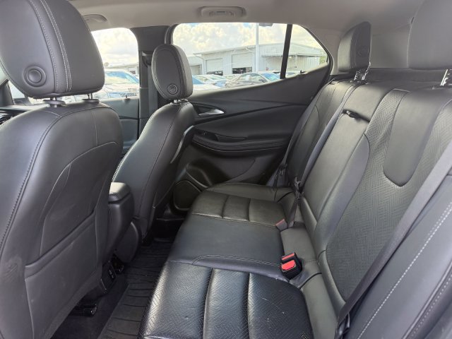 Used 2023 Buick Encore GX Essence w/ Experience Buick Package FWD image 9