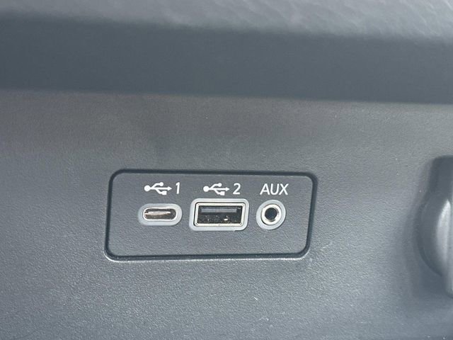 Used 2022 Nissan Altima 2.5 SV w/ SV Premium Package image 16