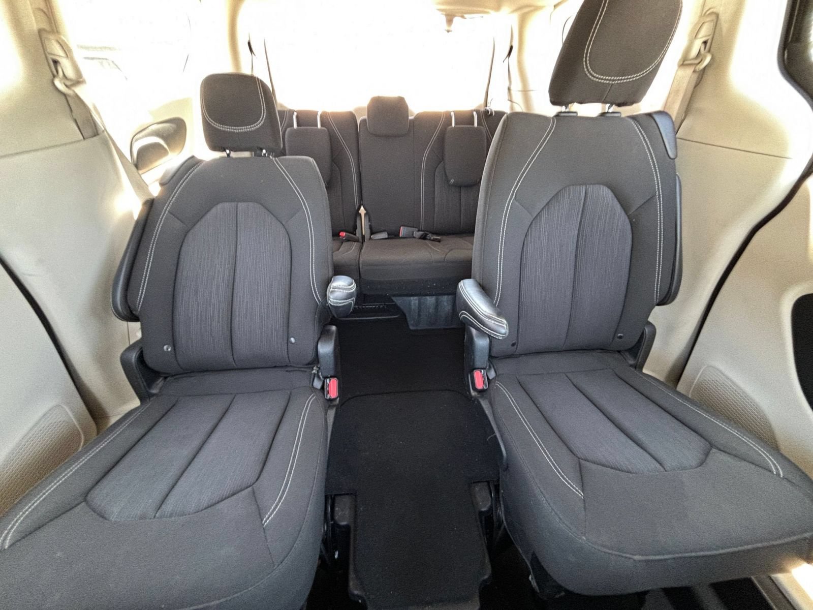 Used 2024 Chrysler Voyager LX FWD image 40