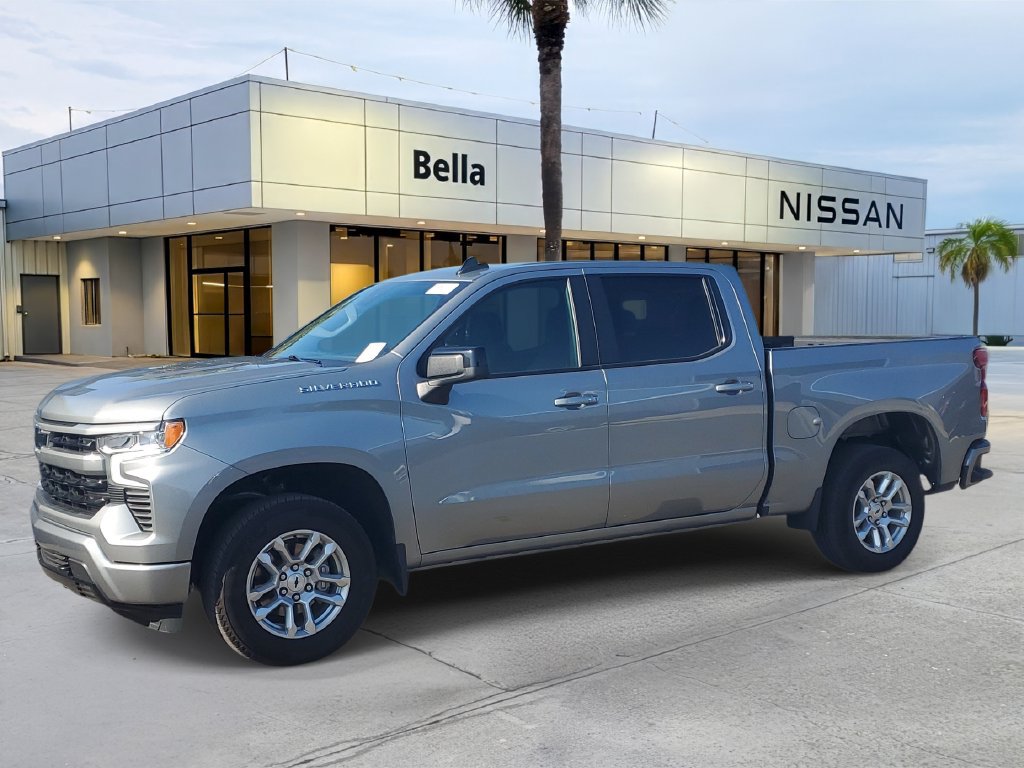 Used 2026 Chevrolet Silverado 1500 RST RWD image 2
