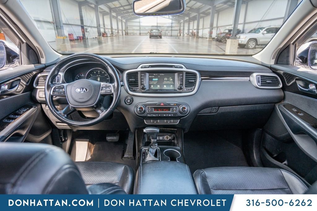 Used 2019 Kia Sorento EX image 3