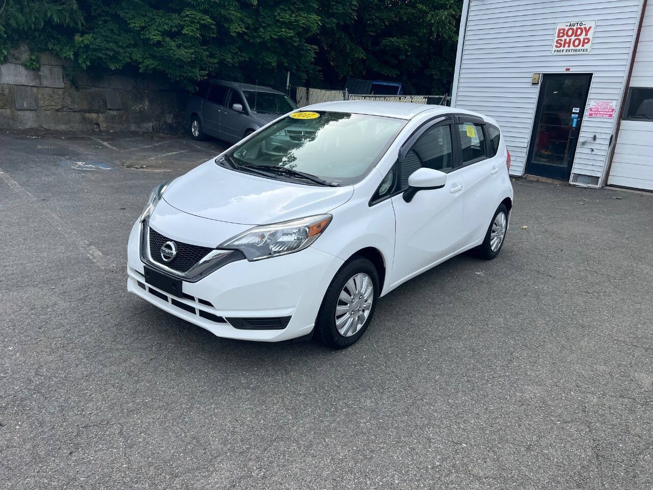 Used 2017 Nissan Versa Note S Plus FWD image 3