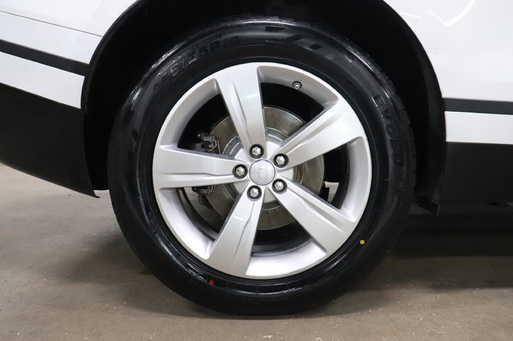 Used 2018 Land Rover Range Rover Velar S image 35