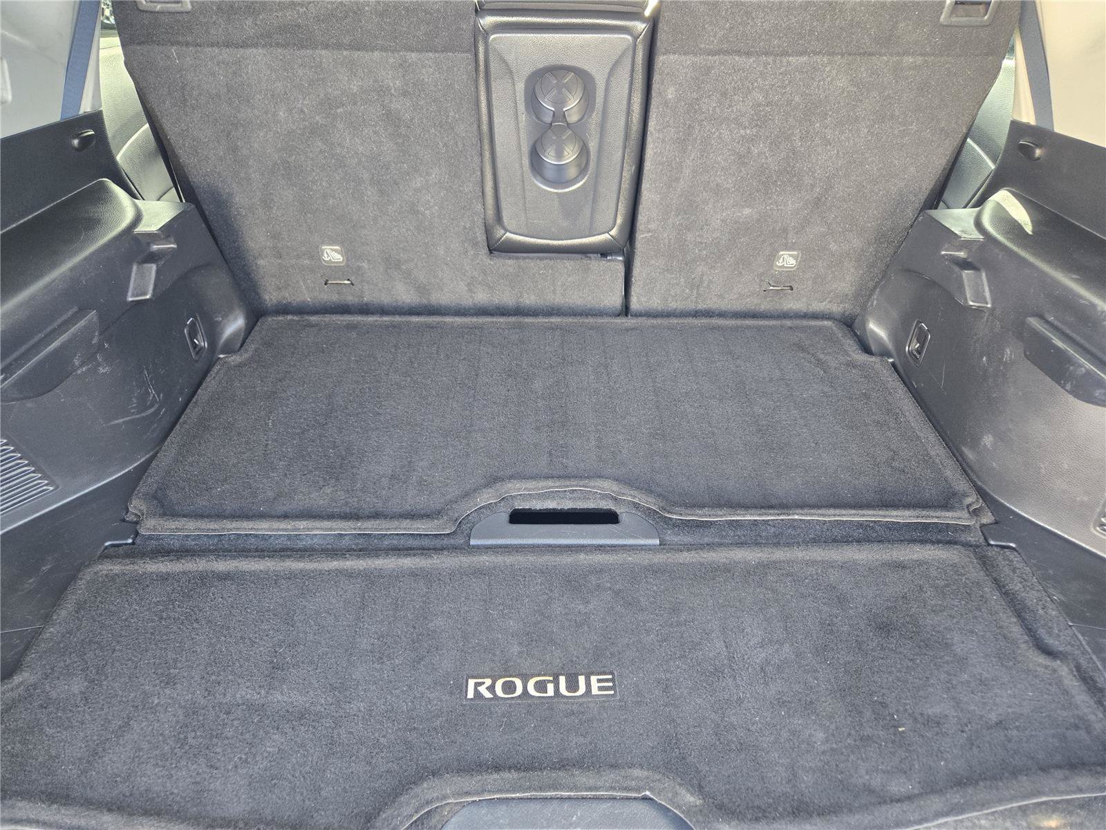 Used 2019 Nissan Rogue SL w/ Premium Package FWD image 31