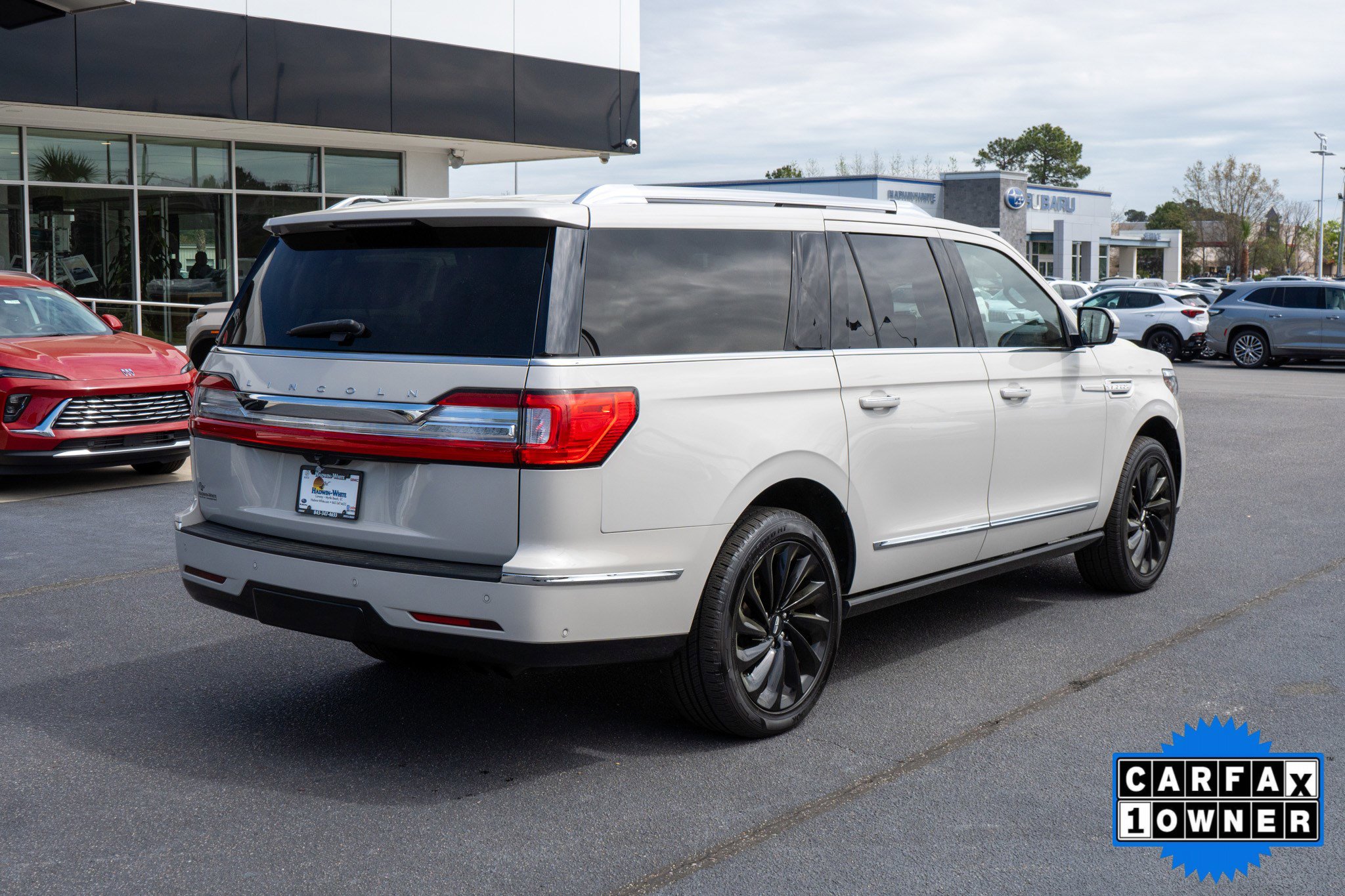 Used 2021 Lincoln Navigator L Reserve image 3