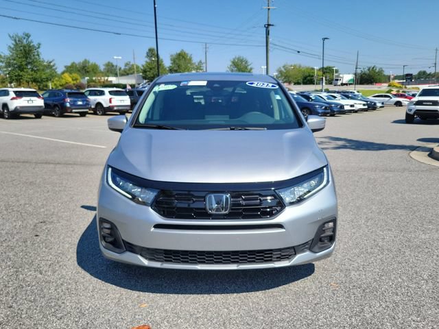 Certified 2025 Honda Odyssey Touring image 2
