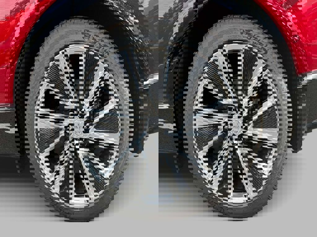 New 2024 Cadillac Lyriq Luxury image 12