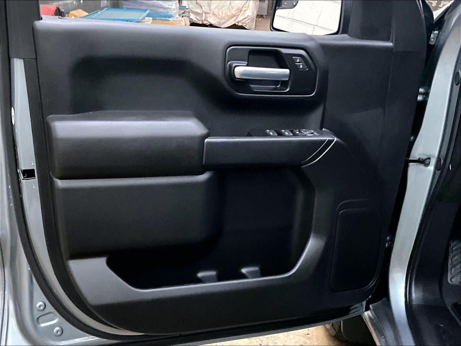 Used 2026 Chevrolet Silverado 1500 Custom RWD image 26
