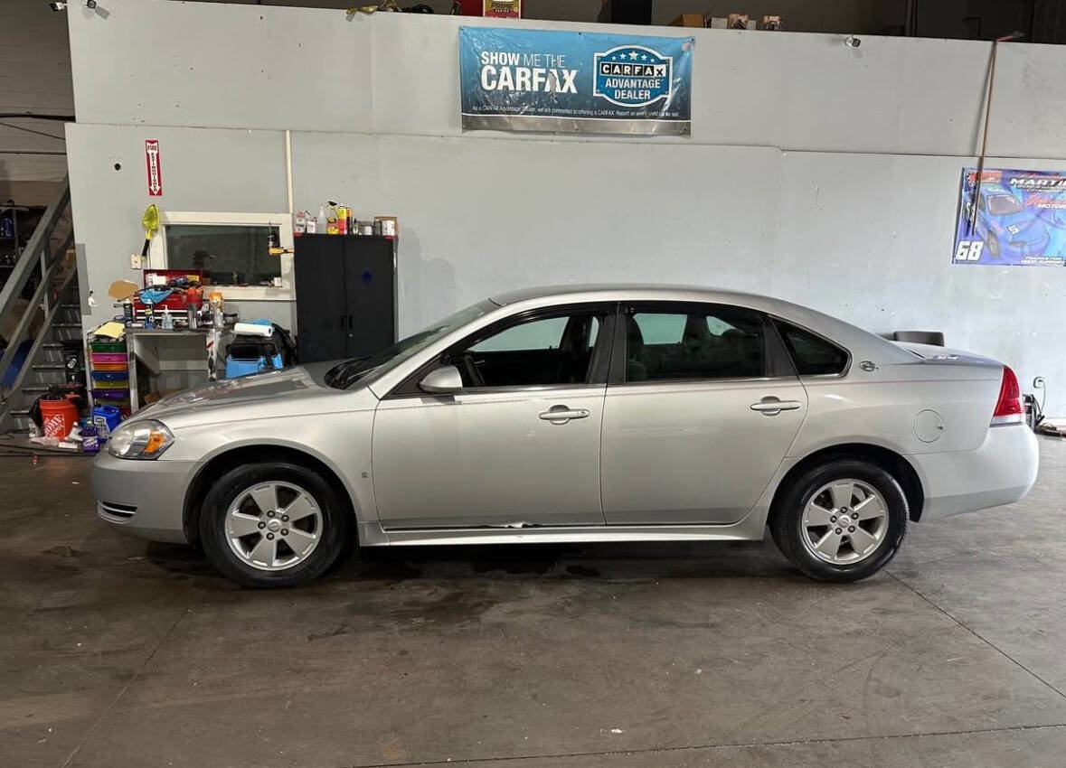 Used 2009 Chevrolet Impala LT image 2