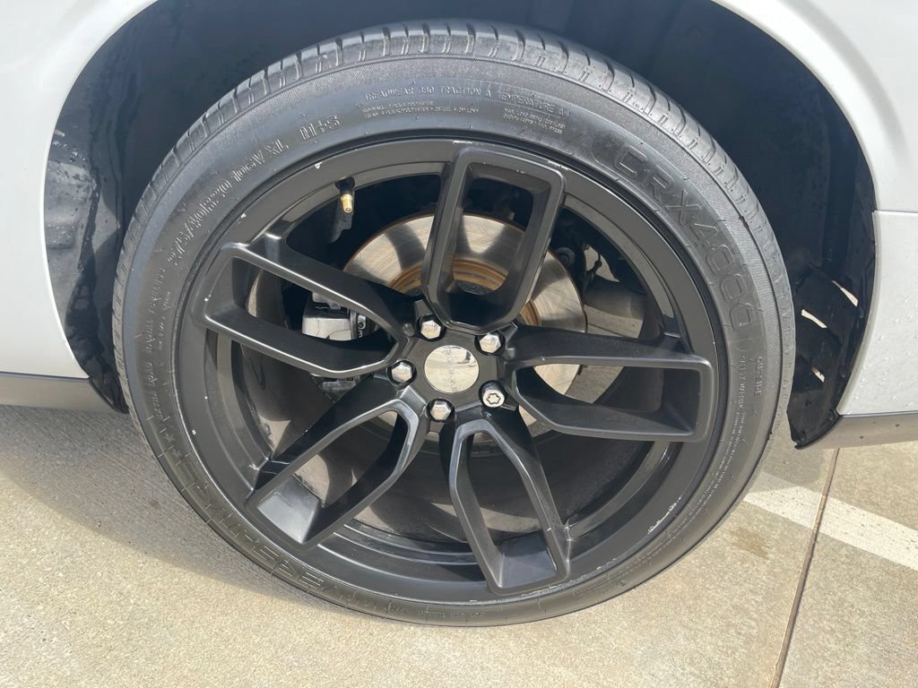 Used 2016 Dodge Challenger R/T Plus RWD image 6