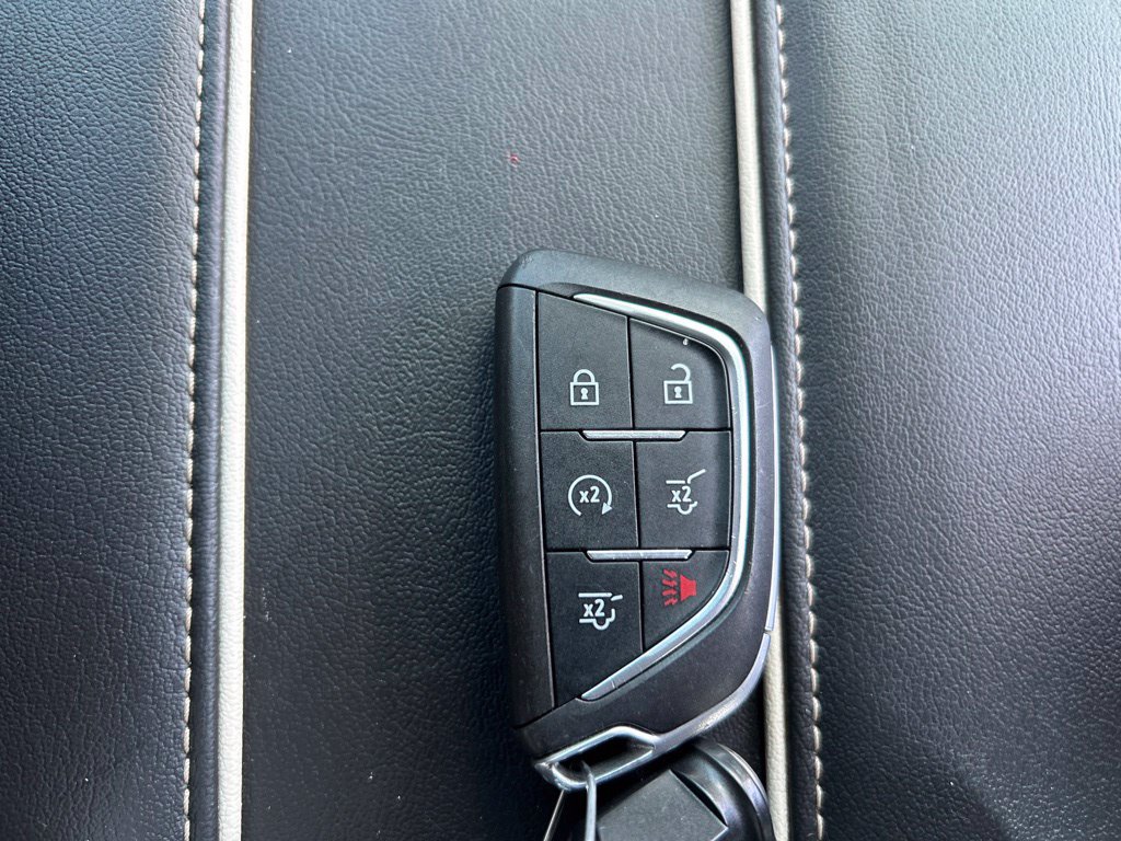 Used 2021 Cadillac Escalade ESV Premium Luxury w/ LPO, Radiant Package AWD/4WD image 36