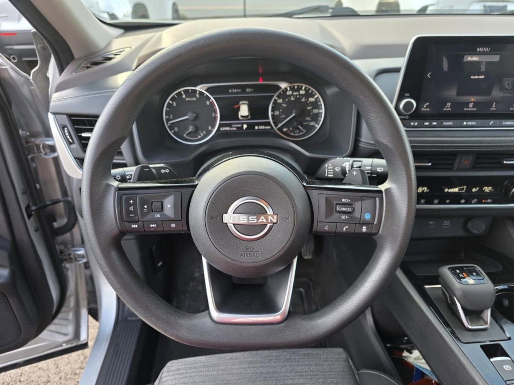 Used 2023 Nissan Rogue SV image 15
