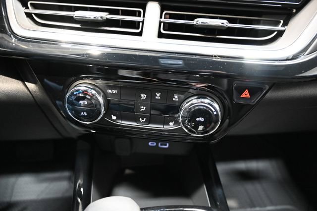 New 2026 Chevrolet Trax RS w/ Driver Confidence Package FWD image 17