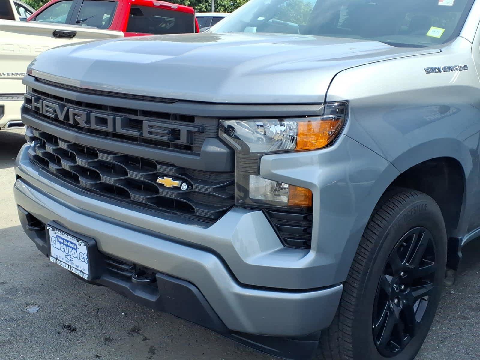 Certified 2025 Chevrolet Silverado 1500 Custom AWD/4WD image 7