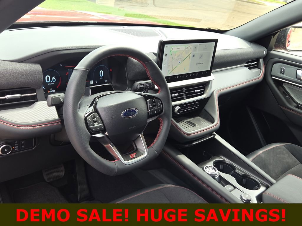 Used 2025 Ford Explorer ST image 15