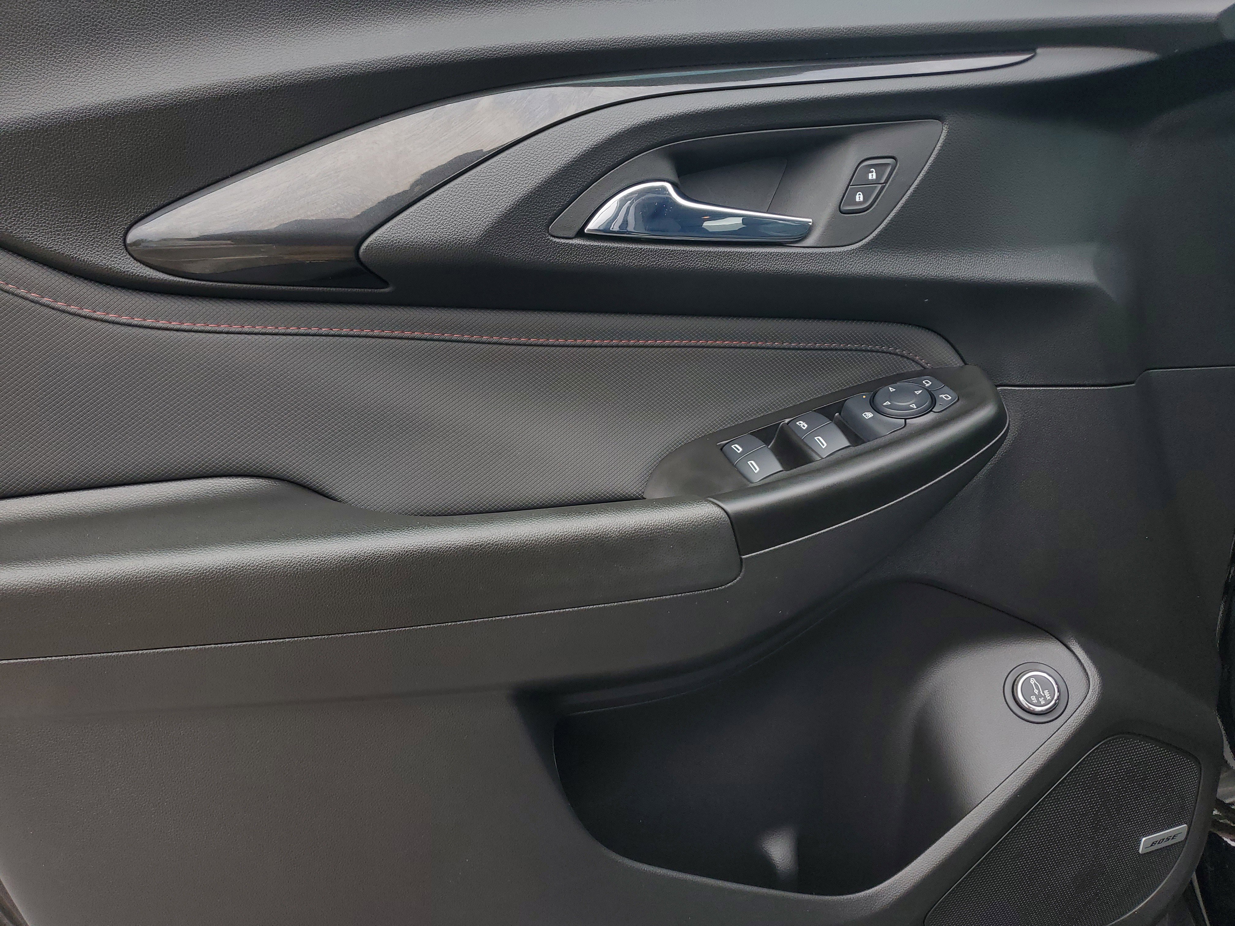 Used 2023 Chevrolet TrailBlazer RS w/ Sun and Liftgate Package image 18