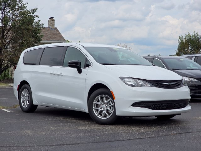New 2027 Chrysler Pacifica LX FWD image 2