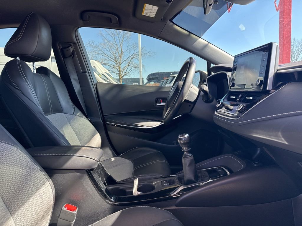 Used 2022 Toyota Corolla XSE image 29