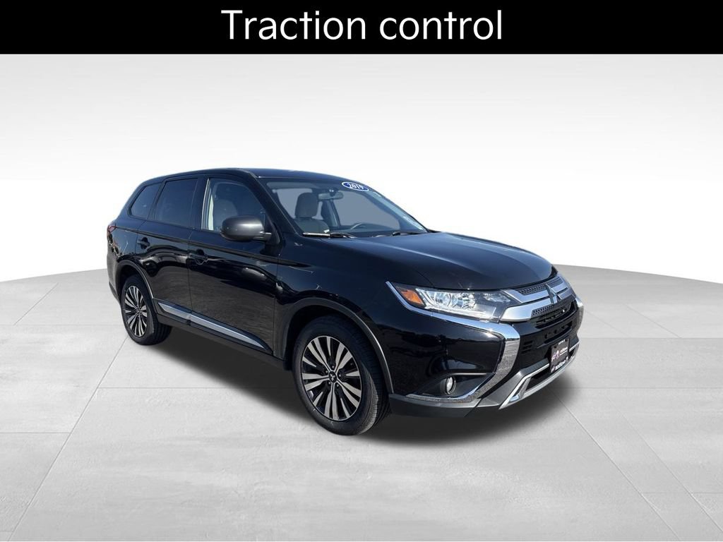 Used 2019 Mitsubishi Outlander SE AWD/4WD image 3