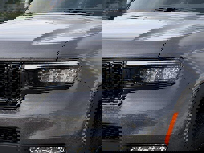 New 2025 Jeep Grand Cherokee L Limited w/ Luxury Tech Group II image 28