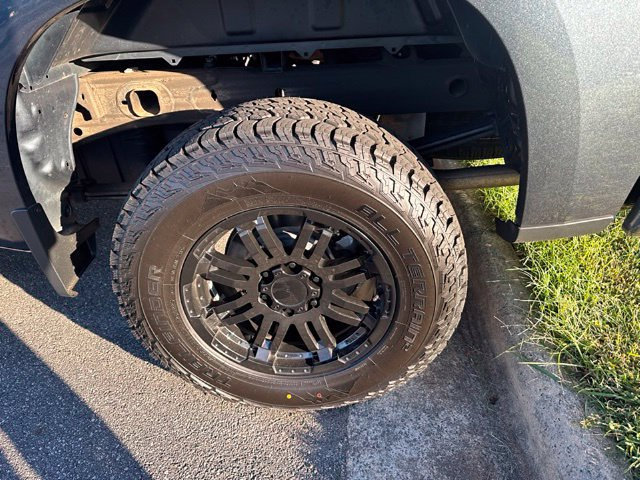 Used 2019 Chevrolet Silverado 1500 LT w/ All-Star Edition AWD/4WD image 7