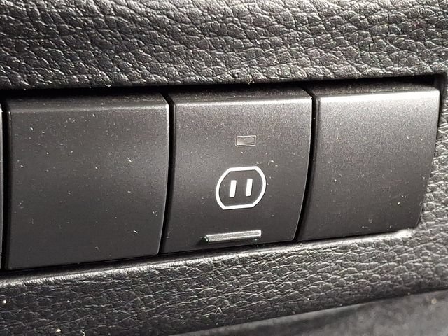Used 2012 Jeep Wrangler Sahara w/ Connectivity Group AWD/4WD image 22