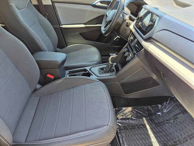Used 2024 Volkswagen Taos SE FWD image 19