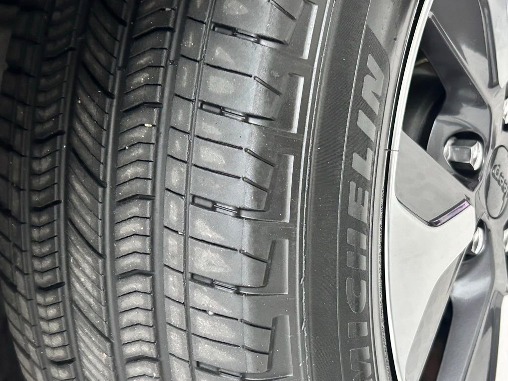 Used 2022 Jeep Grand Cherokee Limited 4xe image 33