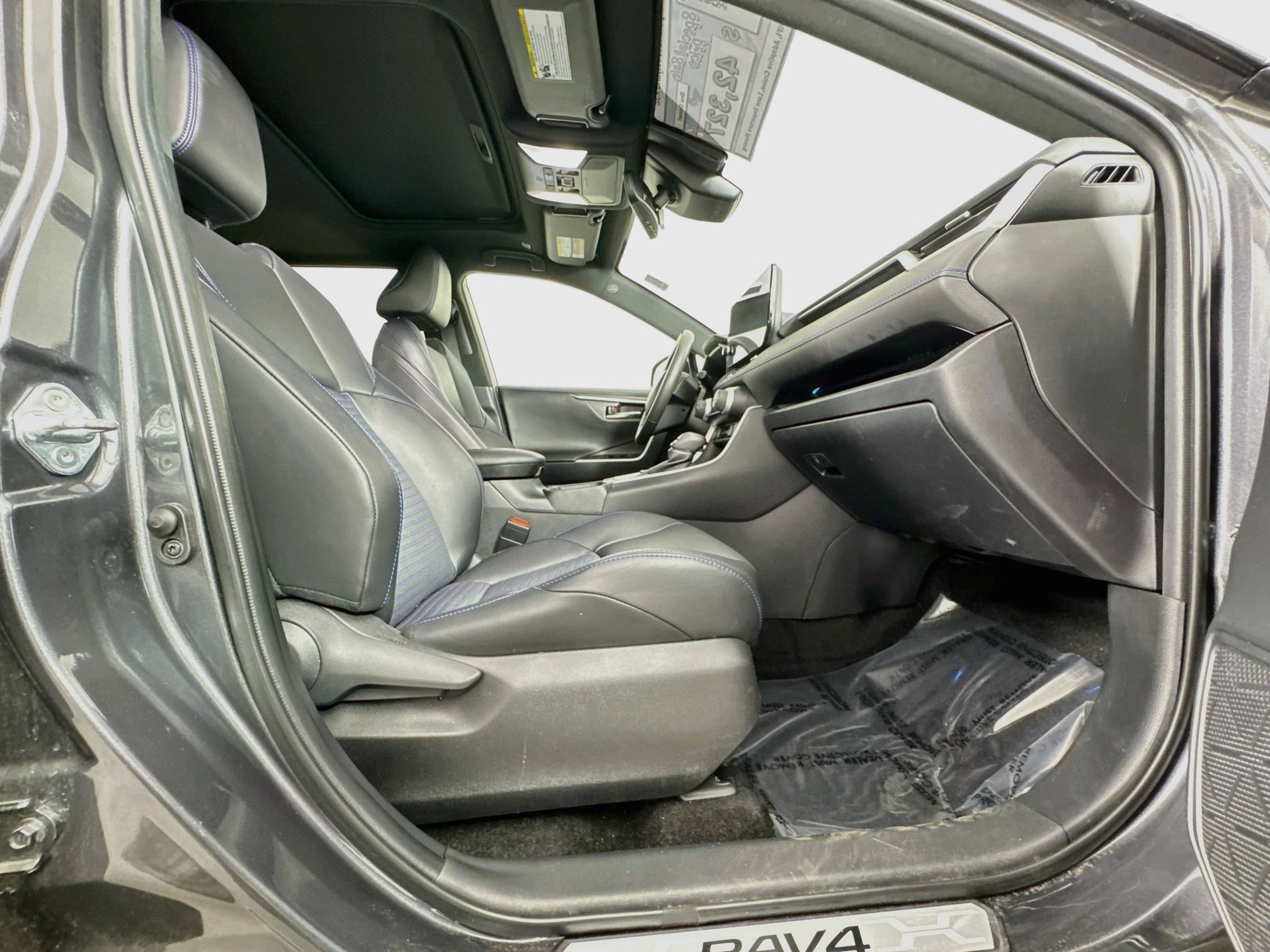 Certified 2024 Toyota RAV4 XSE AWD/4WD image 28