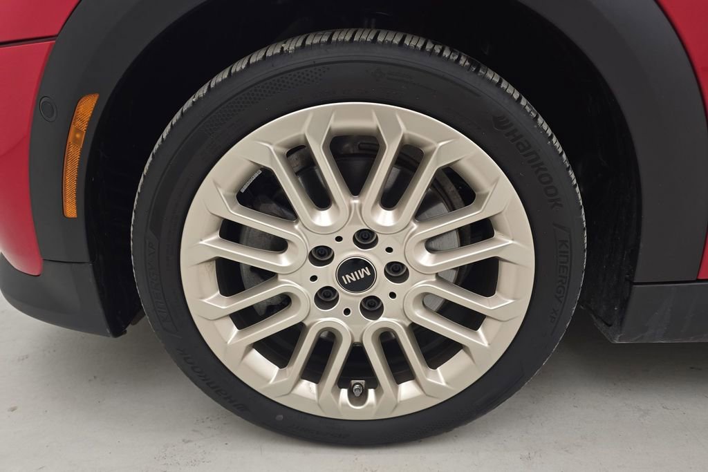 Certified 2025 MINI Cooper 2-Door Hardtop image 11