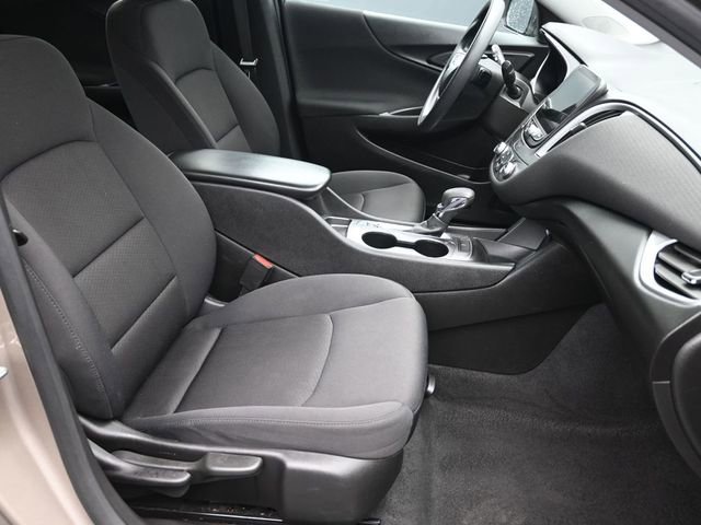 Used 2023 Chevrolet Malibu LS image 30