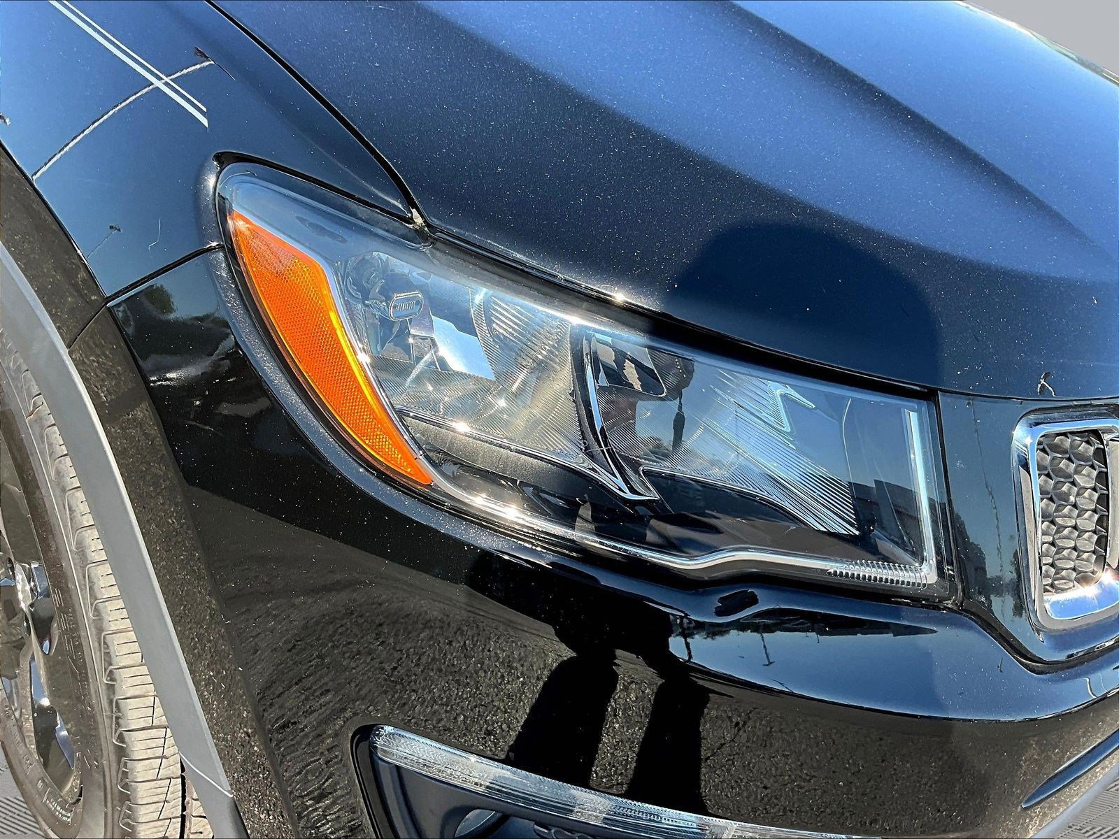 Used 2018 Jeep Compass Latitude w/ Popular Equipment Group FWD image 31