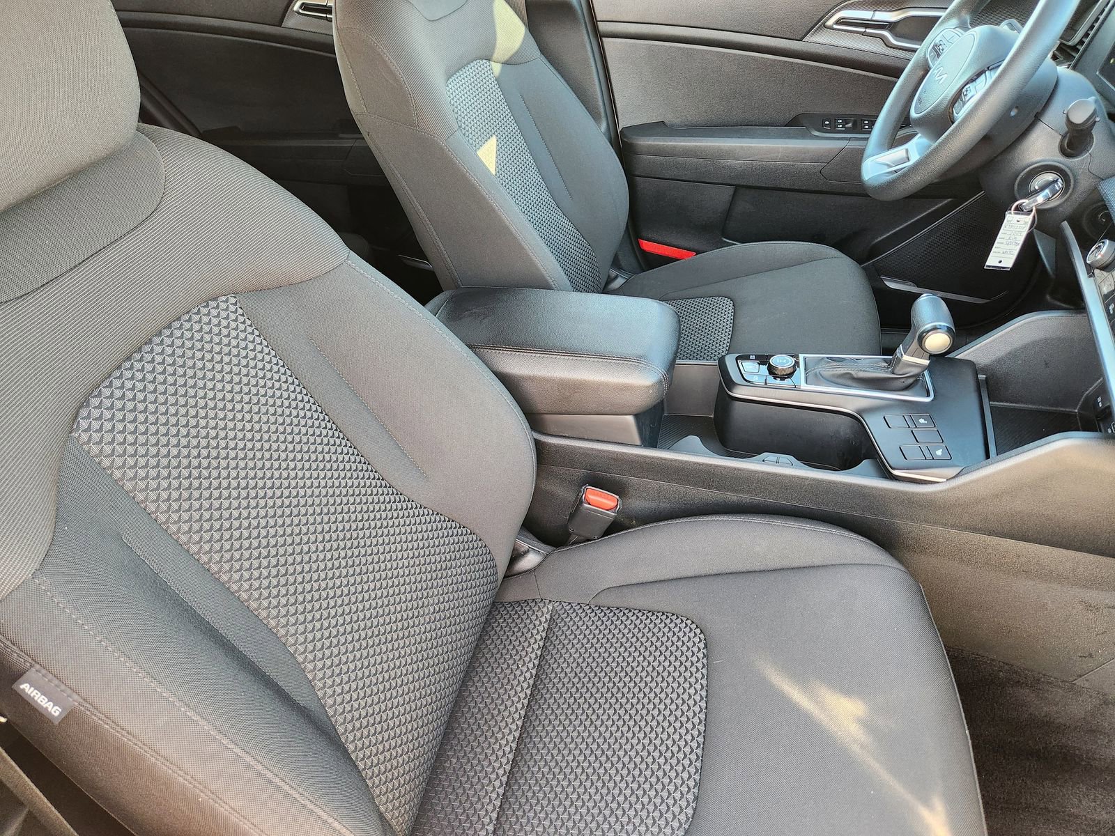 Used 2024 Kia Sportage LX image 22