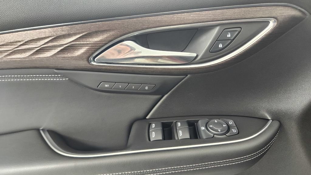 Used 2023 Buick Envision Avenir AWD/4WD image 20