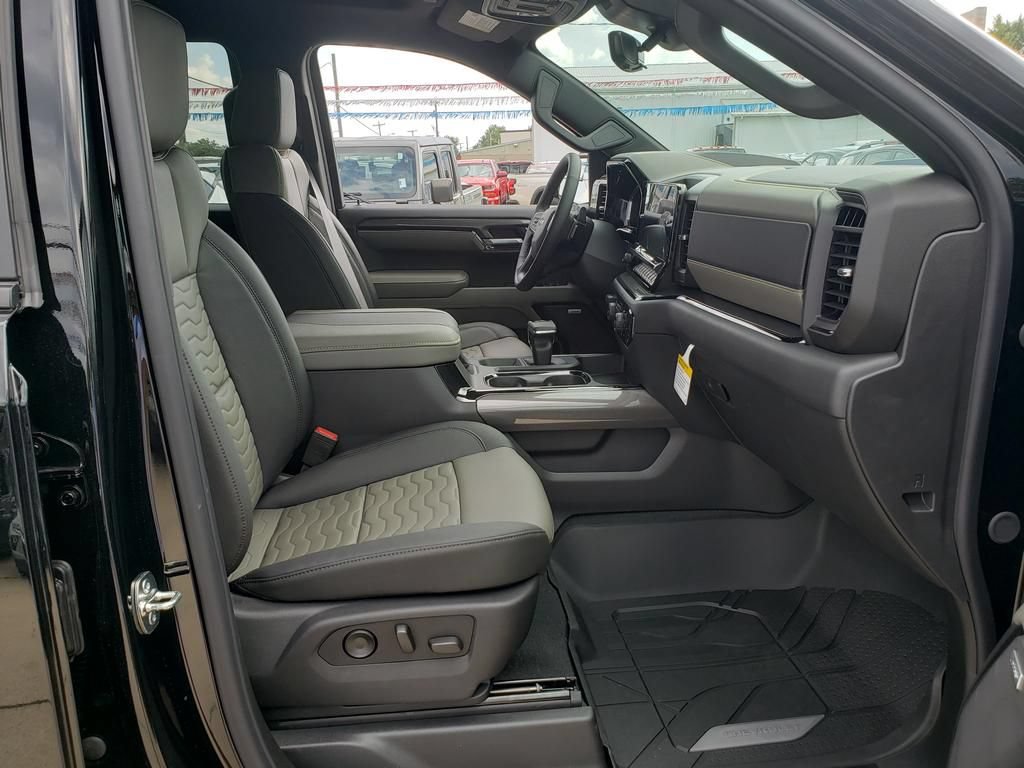 New 2026 Chevrolet Silverado 1500 ZR2 AWD/4WD image 23