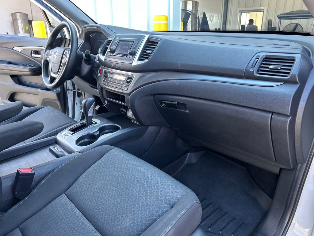 Used 2019 Honda Ridgeline Sport image 32