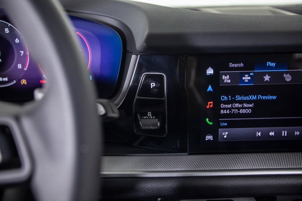 Used 2025 Porsche Cayenne image 33